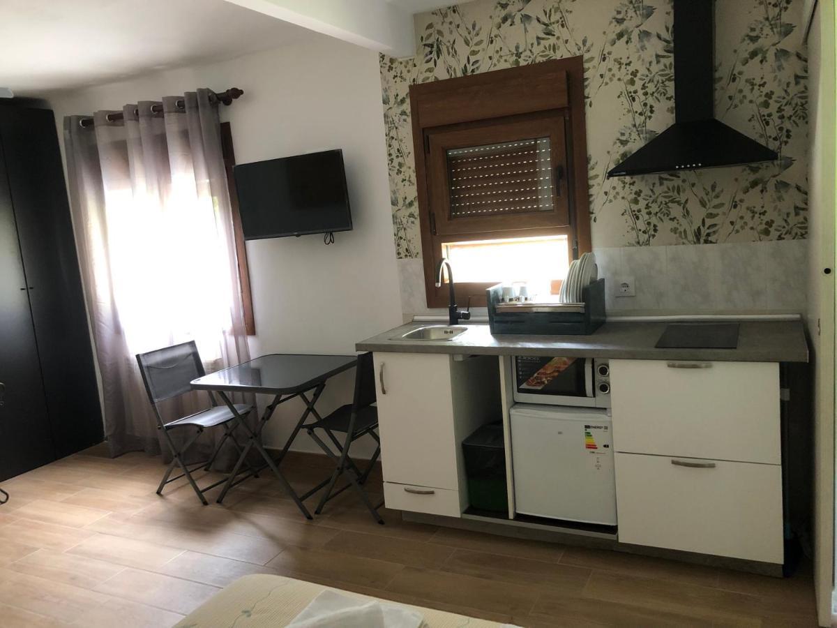 Hostal-Restaurante Fogon De Gredos Guisando Esterno foto