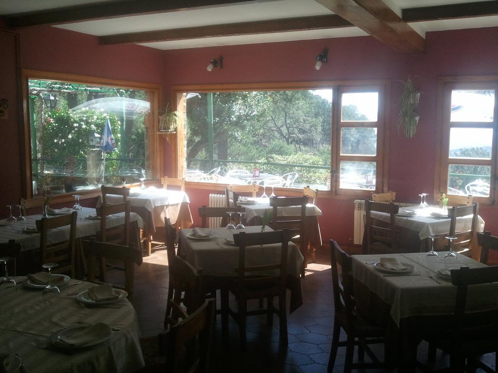 Hostal-Restaurante Fogon De Gredos Guisando Esterno foto
