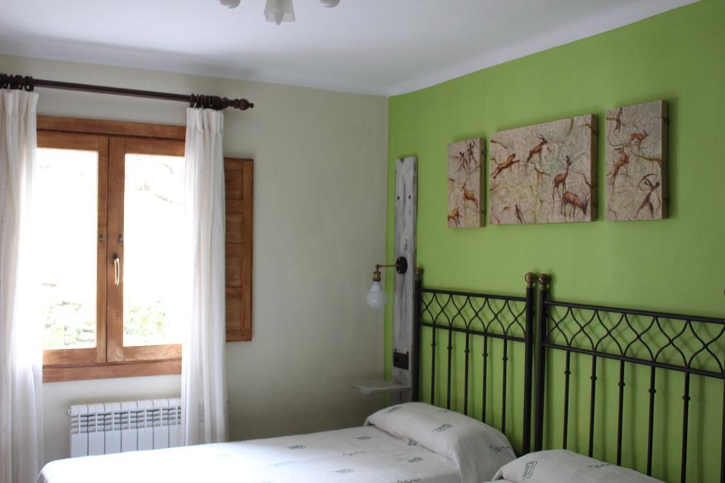 Hostal-Restaurante Fogon De Gredos Guisando Esterno foto