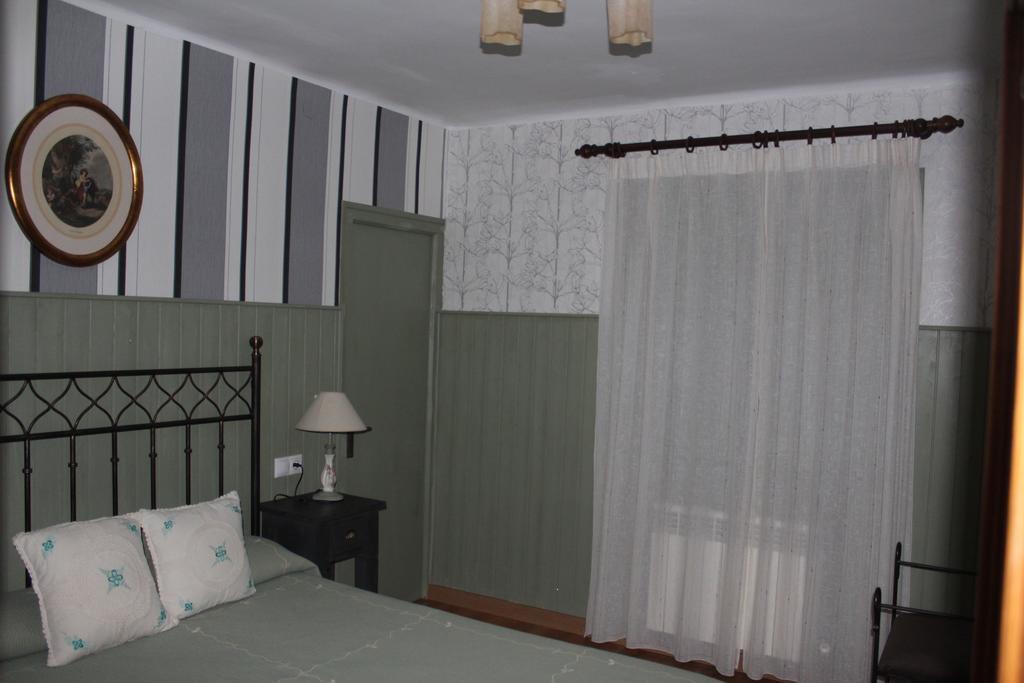 Hostal-Restaurante Fogon De Gredos Guisando Esterno foto