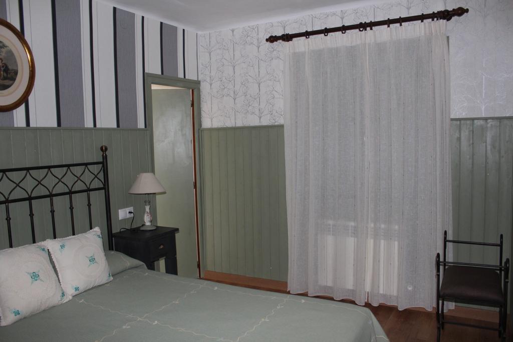 Hostal-Restaurante Fogon De Gredos Guisando Esterno foto