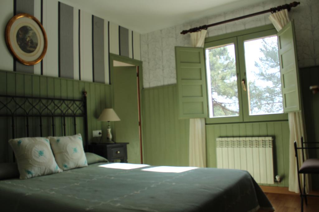 Hostal-Restaurante Fogon De Gredos Guisando Esterno foto